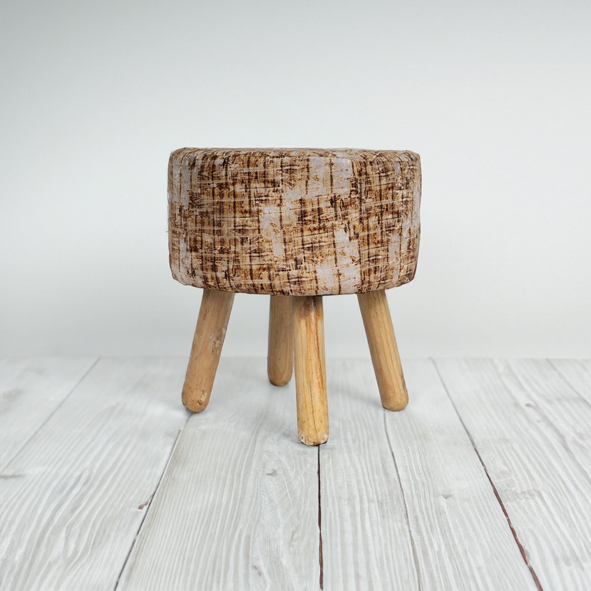 wooden skin Ottoman / Pouffy